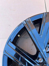 Load image into Gallery viewer, 1x Alufelge 18 Zoll 7.5" 5x112 51ET Glanz Schwarz 5H0601025 VW Golf VIII I FEL4574639390wb
