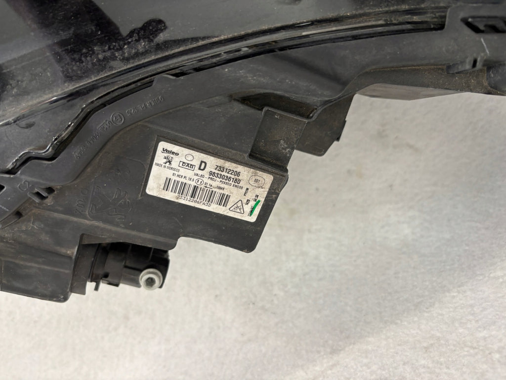 Frontscheinwerfer Peugeot 208 II 73312206 Rechts Scheinwerfer Headlight SCH9171341963vs