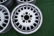 Laden Sie das Bild in den Galerie-Viewer, 4x Alufelge 15 Zoll 7.0" 5x120 47ET 1180069 BMW 3 E36 E46 Rim Wheel FEL7003757727ol
