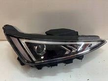 Load image into Gallery viewer, Frontscheinwerfer Hyundai Elantra 92102F2600 Rechts Scheinwerfer Headlight