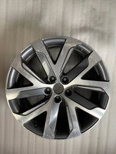 Load image into Gallery viewer, 1x Alufelge 19 Zoll 8.0" 5x114.3 42ET Glanz Silber 403009818 Renault Espace FEL9883680410cr