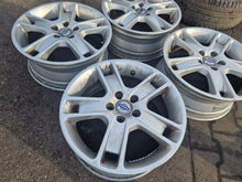 Laden Sie das Bild in den Galerie-Viewer, 4x Alufelge 17 Zoll 7.0" 5x108 52 5ET Glanz Silber 30714965 Volvo V40 V50 FEL9664942114sb