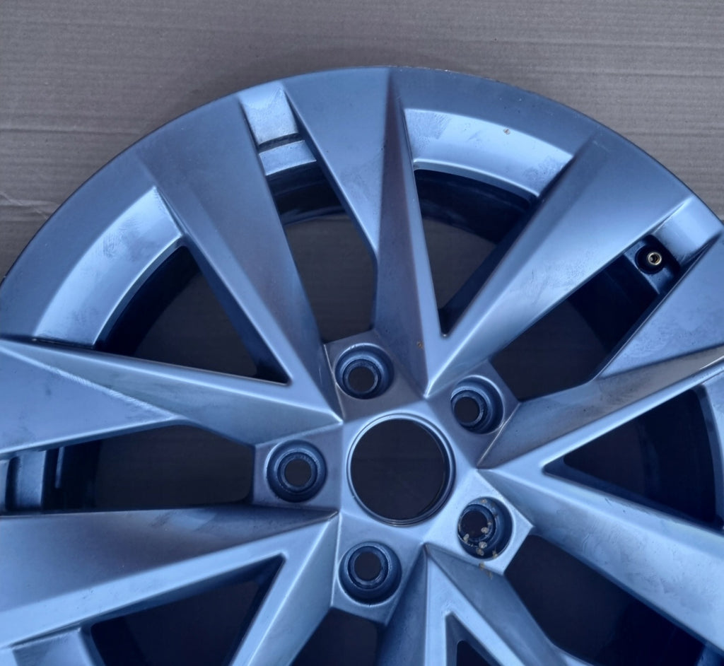 1x Alufelge 17 Zoll 7.0" 5x112 46ET Glanz Silber 5E3601025E Skoda Octavia Iv FEL8330374343gh