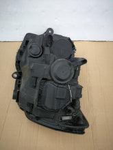 Laden Sie das Bild in den Galerie-Viewer, Frontscheinwerfer VW Transporter 7E1941006C 90072932 Rechts Headlight