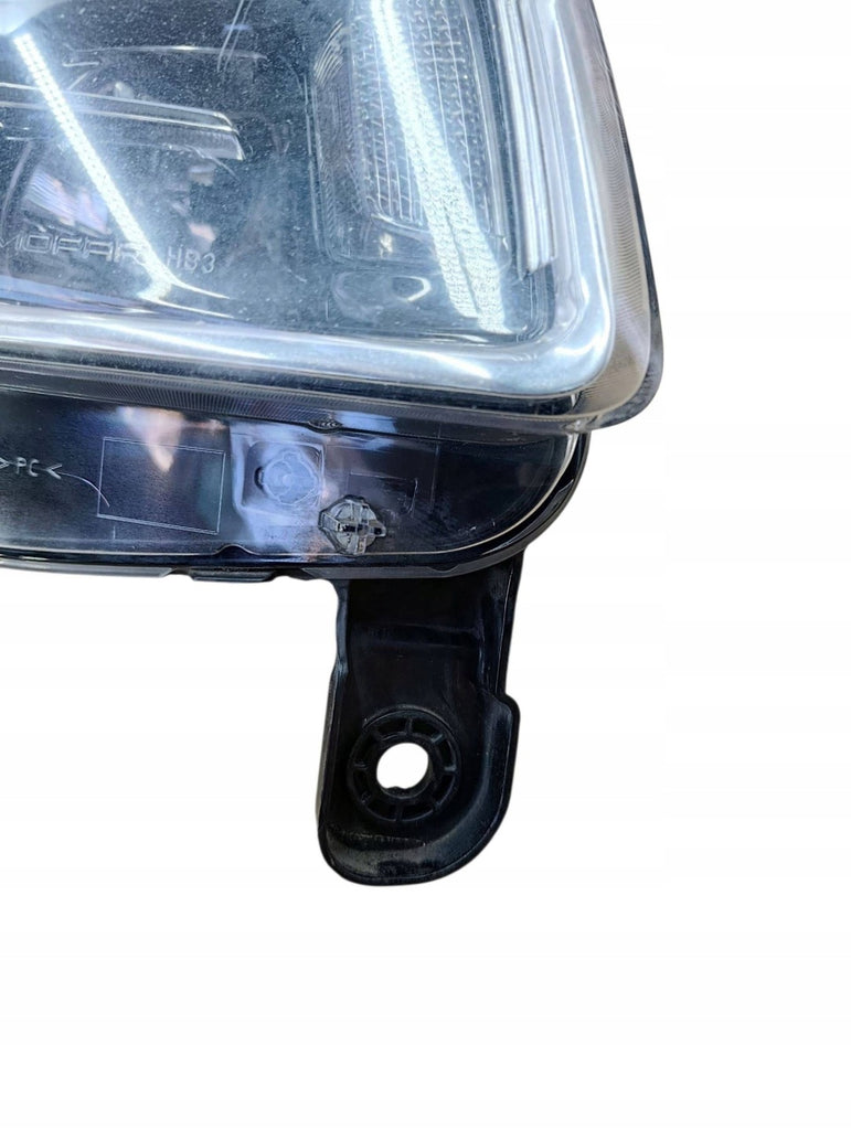 Frontscheinwerfer Jeep Cherokee 68110996AB Rechts Scheinwerfer Headlight SCH5315019888ee