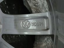 Load image into Gallery viewer, 1x Alufelge 16 Zoll 6.5&quot; 5x112 42ET Glanz Silber 3G0071496B Vw Rim Wheel