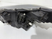 Laden Sie das Bild in den Galerie-Viewer, Frontscheinwerfer Toyota IV Yaris K0-8EU Rechts Scheinwerfer Headlight SCH4060322066bx
