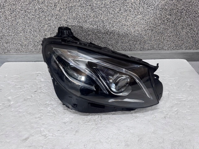 Frontscheinwerfer Mercedes-Benz W213 A2139069608 LED Rechts Headlight SCH4834463463ii