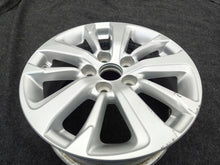 Load image into Gallery viewer, 1x Alufelge 16 Zoll 6.5" 5x114.3 45ET Silber 42611-0DK50 Toyota Yaris Cross FEL9824679632ic
