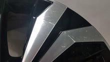Laden Sie das Bild in den Galerie-Viewer, 1x Alufelge 17 Zoll 6.5" 5x112 39ET 2QM601025E VW T-Cross Rim Wheel FEL3243101317qx