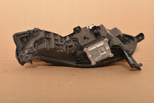 Laden Sie das Bild in den Galerie-Viewer, Frontscheinwerfer Renault Megane E-Tech 260605490R LED Links Headlight SCH6700087810if