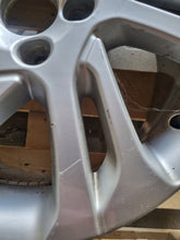 Laden Sie das Bild in den Galerie-Viewer, 1x Alufelge 17 Zoll 7.5&quot; 5x108 55ET 31429693 Volvo Xc60 Rim Wheel