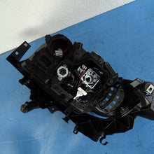 Load image into Gallery viewer, Frontscheinwerfer BMW 3 E91 E90 72025849 Rechts Scheinwerfer Headlight SCH8889174063ot