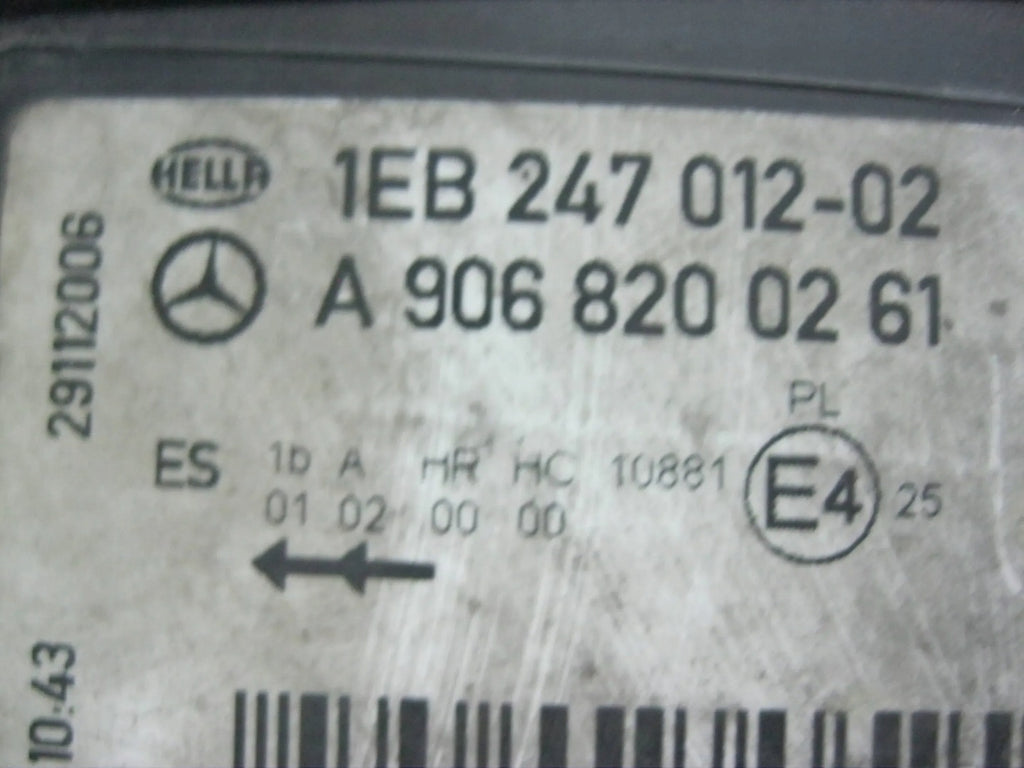 Frontscheinwerfer Mercedes-Benz Sprinter A9068200261 Rechts Headlight