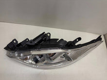 Laden Sie das Bild in den Galerie-Viewer, Frontscheinwerfer Toyota Auris 81170-02540 Links Scheinwerfer Headlight SCH8588953157ve