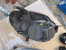 Load image into Gallery viewer, Frontscheinwerfer Opel Zafira B 93190407 Ein Stück (Rechts oder Links) Headlight