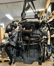 Laden Sie das Bild in den Galerie-Viewer, Motor Mercedes-Benz W176 W246 270910 1.6 CGI 90TKm 2015 Benzin Engine Unkomplett MOT1125575546xm