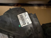 Laden Sie das Bild in den Galerie-Viewer, Frontscheinwerfer Honda Civic I 251036 Rechts Scheinwerfer Headlight SCH5022822266vi