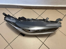 Laden Sie das Bild in den Galerie-Viewer, Frontscheinwerfer Toyota 4 Yaris LED Rechts Scheinwerfer Headlight