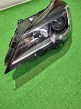 Laden Sie das Bild in den Galerie-Viewer, Frontscheinwerfer Opel Astra 662588537 39081892 Links Scheinwerfer Headlight SCH6798037068ok