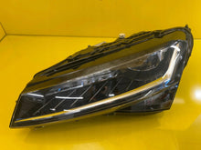 Laden Sie das Bild in den Galerie-Viewer, Frontscheinwerfer Skoda Superb III 3V1941015D LED Links Scheinwerfer Headlight