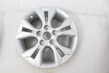 Load image into Gallery viewer, 1x Alufelge 16 Zoll 6.5" 5x114.3 45ET Glanz Silber PW4570D006 Toyota Yaris FEL2017678362tx