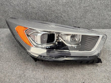 Laden Sie das Bild in den Galerie-Viewer, Frontscheinwerfer Ford Kuga I GV4113D154-AC 90102136 Xenon Rechts Headlight SCH2439705350ed