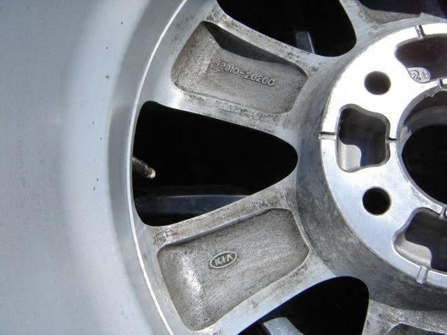 1x Alufelge 16 Zoll 6.5" 5x114.3 46ET Glanz Silber 52910-20200 Kia Carens