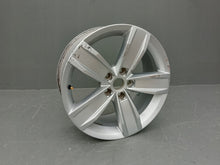 Load image into Gallery viewer, 1x Alufelge 17 Zoll 6.5" 5x112 38ET Glanz Silber 3G0601025E VW Tiguan Rim Wheel FEL6978236393yw