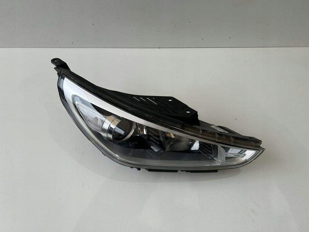 Frontscheinwerfer Hyundai I30 III 92102-Q4020 Rechts Scheinwerfer Headlight