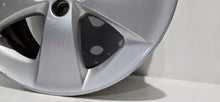 Laden Sie das Bild in den Galerie-Viewer, 1x Alufelge 17 Zoll 7.0&quot; 5x114.3 50ET Toyota Rim Wheel