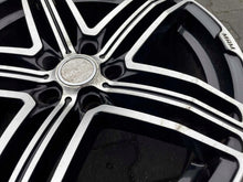 Laden Sie das Bild in den Galerie-Viewer, 1x Alufelge 18 Zoll 8.0" 5x112 30ET Glanz Schwarz Rim Wheel FEL6806101959xe