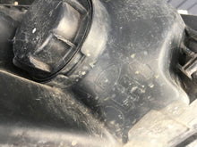 Laden Sie das Bild in den Galerie-Viewer, Frontscheinwerfer Kia Carens III Links Scheinwerfer Headlight