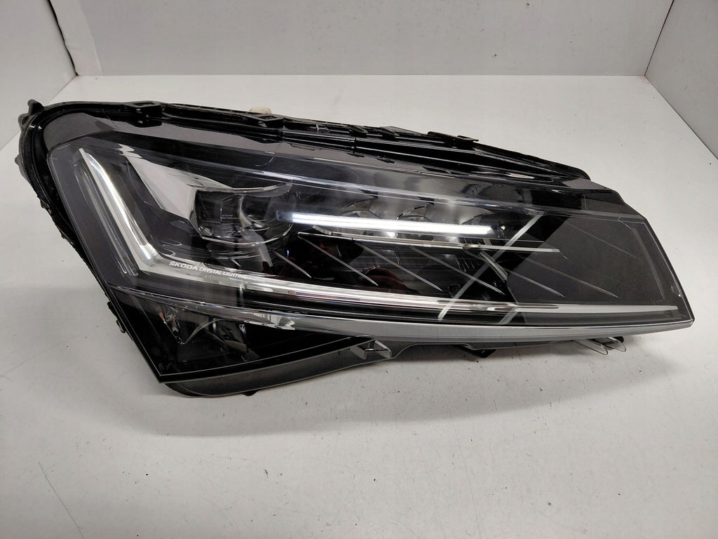 Frontscheinwerfer Skoda Superb III 3V1941016E Full LED Rechts Headlight SCH1481914375jv