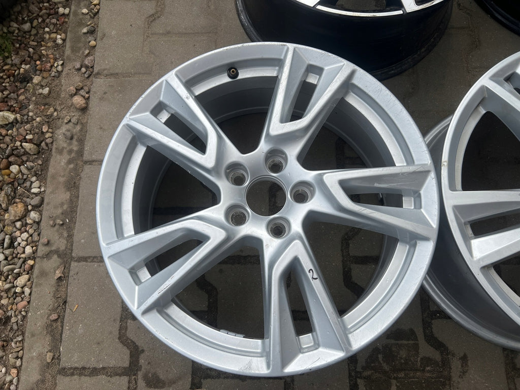 1x Alufelge 18 Zoll 8.0" 5x108 50,5ET Glanz Silber 31362866 Volvo Xc70 Xc60