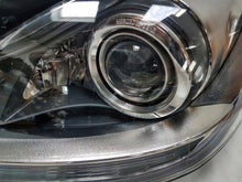 Load image into Gallery viewer, Frontscheinwerfer Mercedes-Benz W204 A2048204339 A2048204439 Xenon Ein Satz SCH2782021732ha