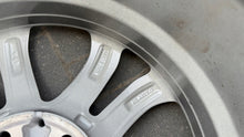 Load image into Gallery viewer, 1x Alufelge 17 Zoll 7.0" 5x112 48 5ET Glanz Grau A2054010200 Mercedes-Benz FEL8434154780oi