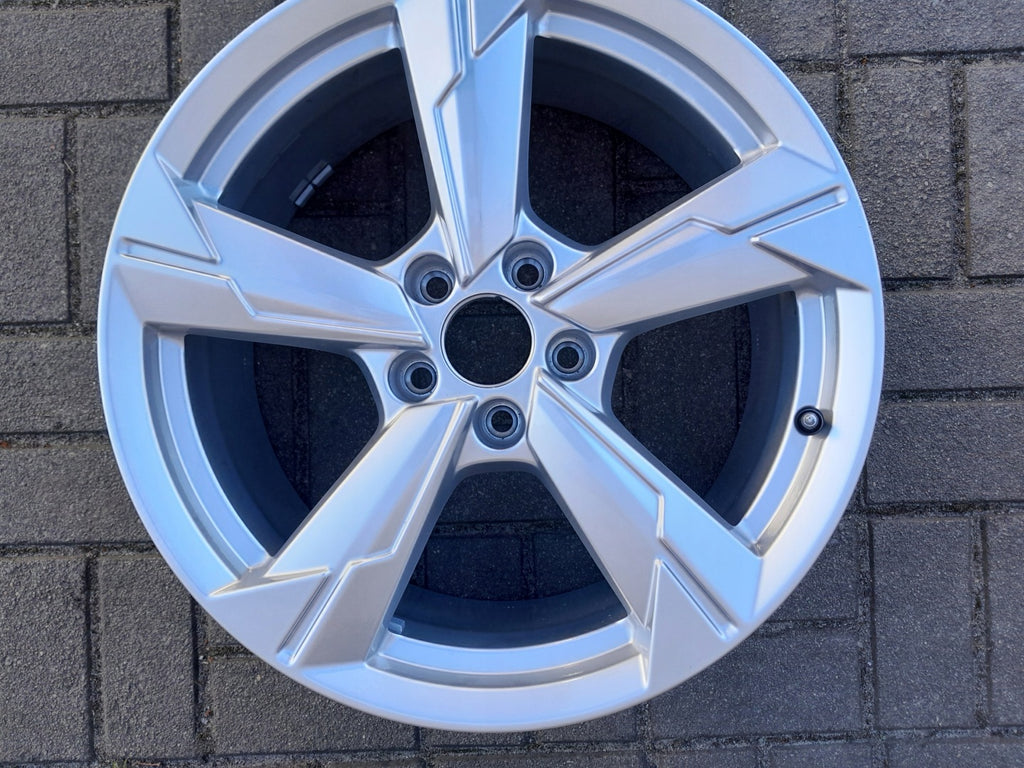 1x Alufelge 18 Zoll 8.0" 5x112 39ET Glanz Schwarz 4K0601025D Audi Rim Wheel FEL8586988590po