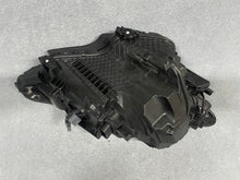 Laden Sie das Bild in den Galerie-Viewer, Frontscheinwerfer Polestar 31698076 LED Links Scheinwerfer Headlight