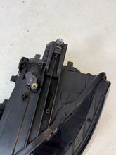 Laden Sie das Bild in den Galerie-Viewer, Frontscheinwerfer VW Passat B8 3G1941005C Links Scheinwerfer Headlight SCH9972197553gm