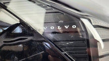 Load image into Gallery viewer, Frontscheinwerfer Volvo 80000628-KUD Rechts Scheinwerfer Headlight SCH8477748411ux
