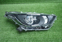 Laden Sie das Bild in den Galerie-Viewer, Frontscheinwerfer Toyota Yaris Rechts Scheinwerfer Headlight SCH4964728994gi