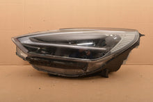 Laden Sie das Bild in den Galerie-Viewer, Frontscheinwerfer Hyundai I30 III 92101G4600 LED Links Scheinwerfer Headlight SCH3485014847cy