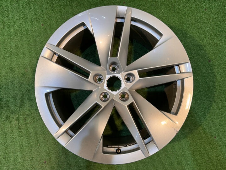 1x Alufelge 19 Zoll 8.0" 5x112 45ET 5LA601025B Skoda Enyaq Rim Wheel FEL9255618397aj