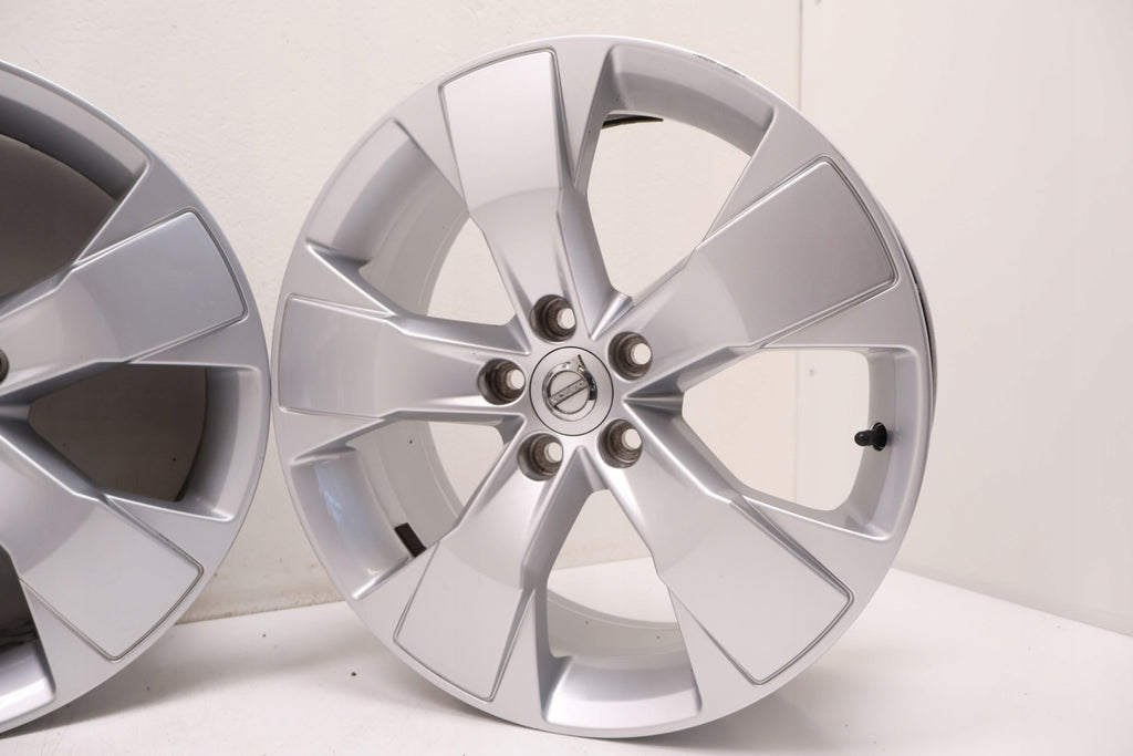 4x Alufelge 18 Zoll 7.5" 5x108 50 5ET Glanz Silber 31471553 Volvo Xc40 Rim Wheel FEL1483128526rv