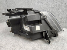 Laden Sie das Bild in den Galerie-Viewer, Frontscheinwerfer VW Amarok 2H3941031 901131682H Xenon Links Headlight SCH5274216102ya