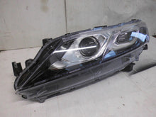 Laden Sie das Bild in den Galerie-Viewer, Frontscheinwerfer Mitsubishi Eclipse Cross 984915795 LED Links Headlight