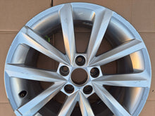 Laden Sie das Bild in den Galerie-Viewer, 1x Alufelge 18 Zoll 7.0" 5x100 46ET 5JA601025B- Skoda Fabia I Rim Wheel FEL1549328629lr