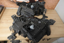 Laden Sie das Bild in den Galerie-Viewer, Frontscheinwerfer Opel Mokka 9834016880 Ein Satz Scheinwerfer Headlight SCH2173308470nw