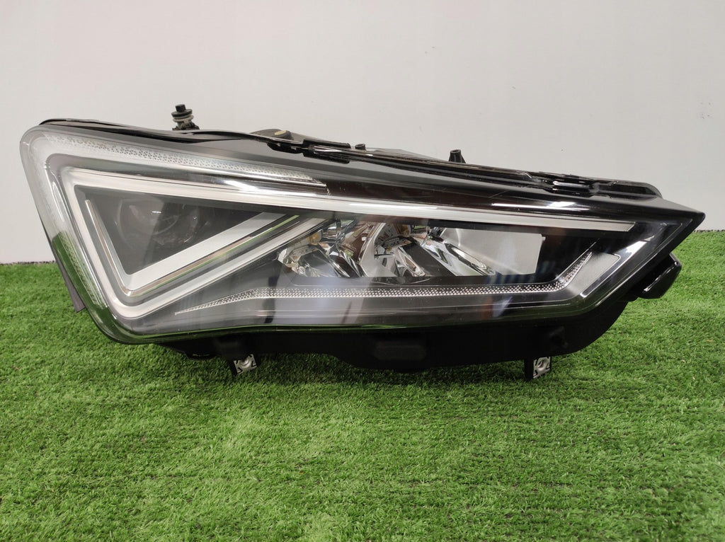 Frontscheinwerfer Seat Tarraco 5FJ941008H 90143461 FULL LED Rechts Headlight